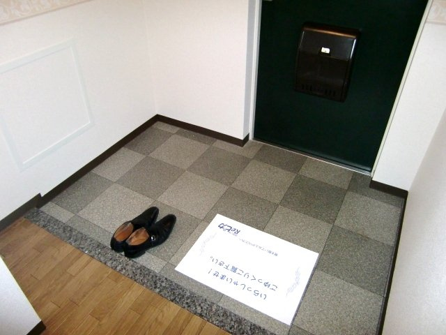 メゾン・ドール宝塚の玄関