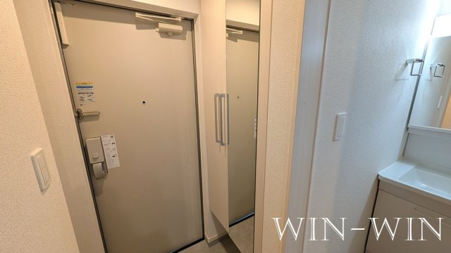 ヒカルサ豊橋小池の玄関