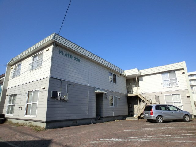 フラッツ３２８