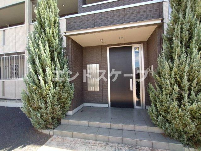 スクエア　Ｄのエントランス|高崎、前橋のお部屋探しはエンドスケープまで！お客様の理想お聞かせ下さい♪