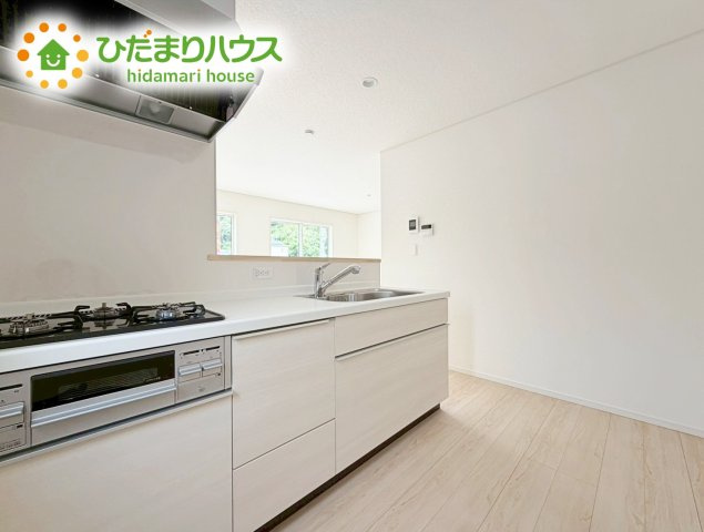 いわき市平谷川瀬第2　新築戸建　3号棟のキッチン|ワイドなキッチンスペースなので、2品、3品同時に作れちゃいますね( *´艸｀)