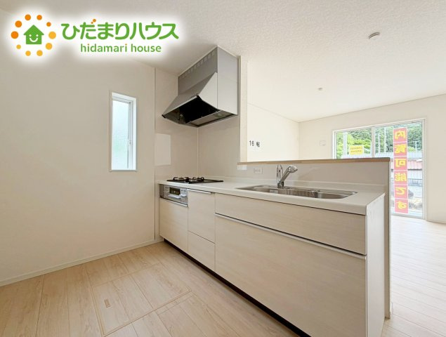 いわき市平谷川瀬第2　新築戸建　3号棟のキッチン|ご家族と会話しながら、お料理だって出来ちゃいます☆彡