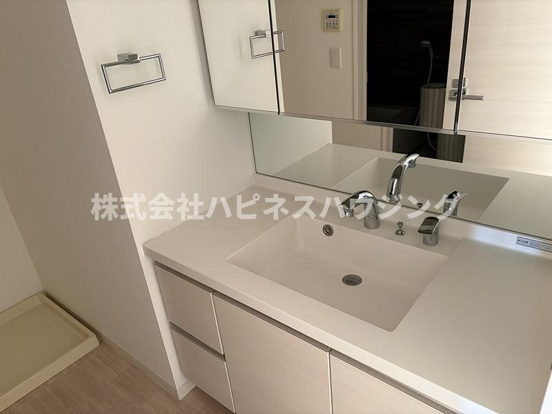 プレミスト南柏の独立洗面台