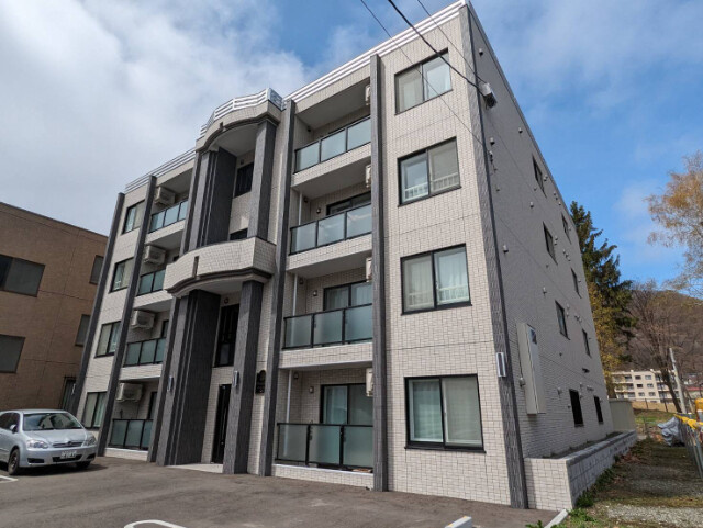 札幌市中央区南十一条西２３丁目の賃貸マンション