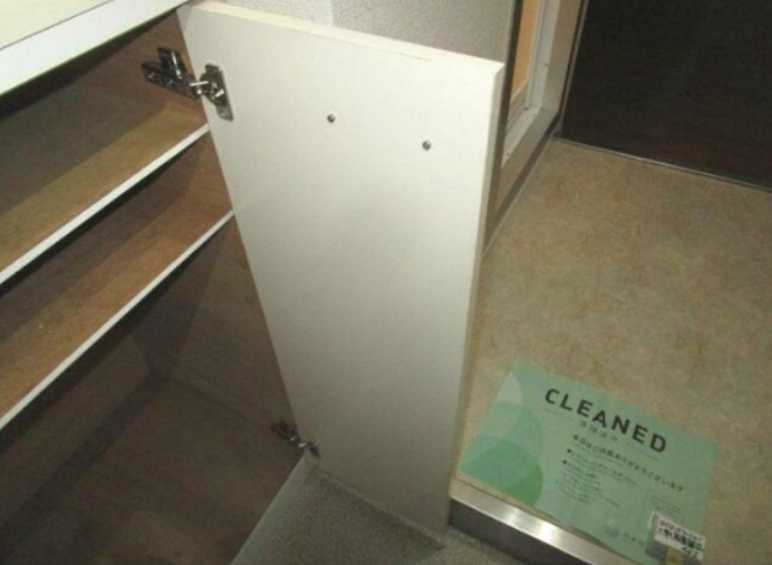 ライオンズマンション三軒茶屋第７　分譲賃貸　オートロック　バストイレ別の玄関