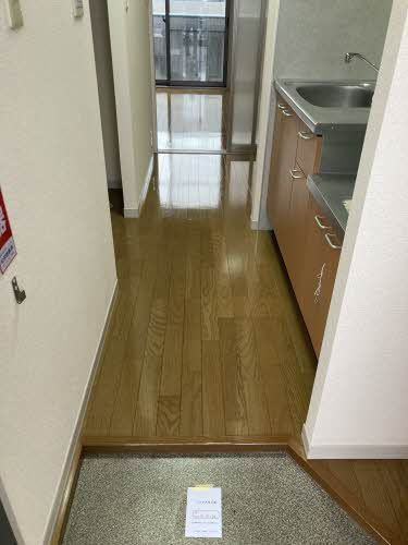 カオリーモ青山 Ａの玄関