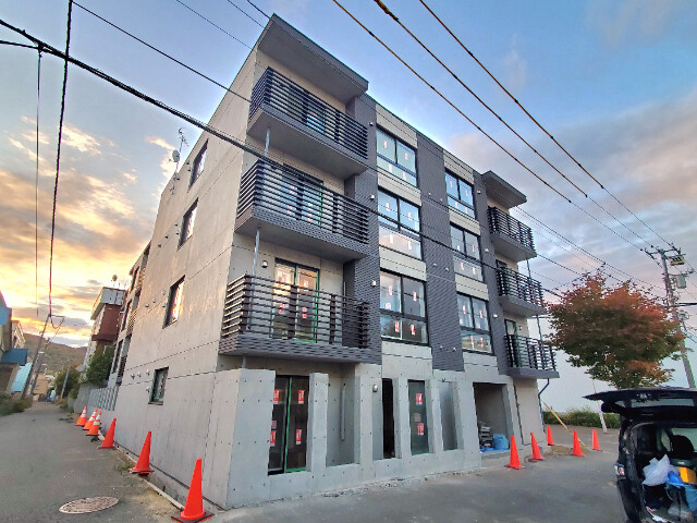 札幌市中央区南二十三条西７丁目の賃貸マンション