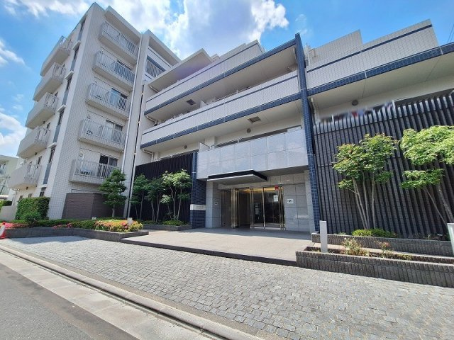 【外観】 | レーベンハイム光が丘公園（成増店） | 周辺は緑の多い住環境良好な立地
