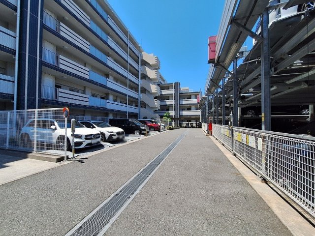 【駐車場】 | レーベンハイム光が丘公園（成増店） | 駐車場