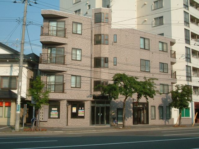 藤栄ビルＱ棟