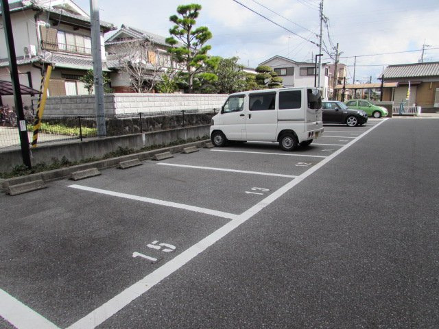 パティオ宝塚の駐車場