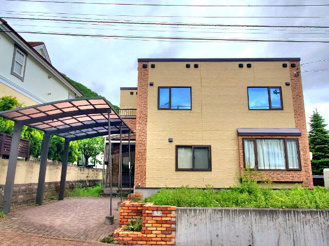 宮の森４条１１丁目１１－５貸家