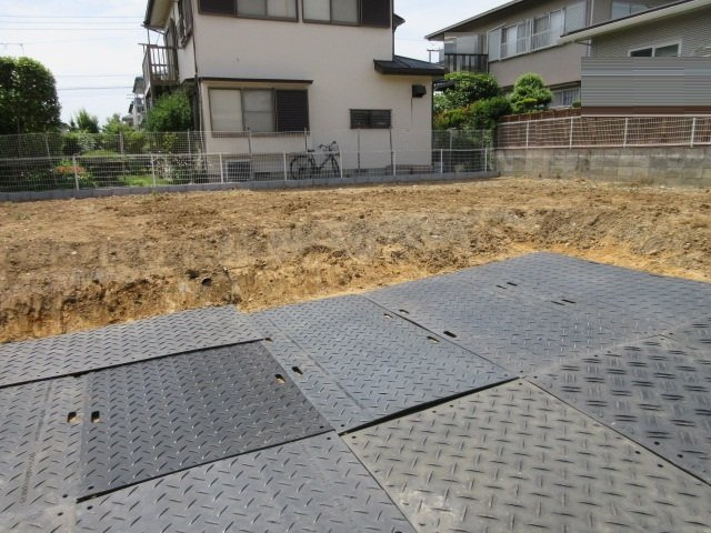 【仲介手数料無料】新築戸建　鳩山町鳩ヶ丘1-25-3（全1棟）の前面道路含む現地写真