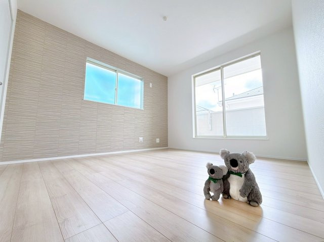 【洋室】 | 玉村町南玉　新築住宅 | 「どんな家具を置こうかな」とワクワクする。好みのこだわりのお部屋にしてじぶんだけの部屋でゆったりと寛げます。