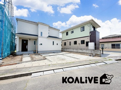【外観】 | 玉村町南玉　新築住宅 | 完成済み！いつでも新生活を始めることができます。
開放感あるLDK！
陽当り、風通しも良い暖かな住まいです。
KOALIVE （コアライブ）【0120-919-727】
