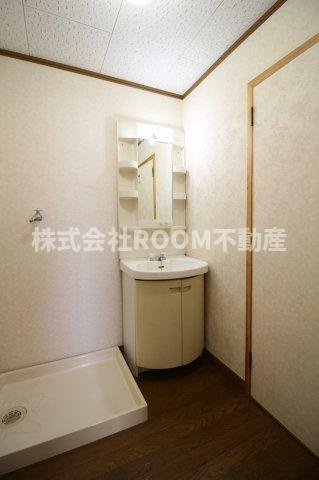 ピアコート旭21の洗面所|脱衣スペースもあります
