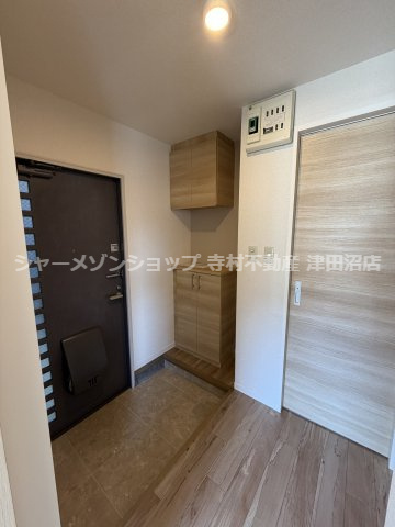 グランメール岡本の玄関