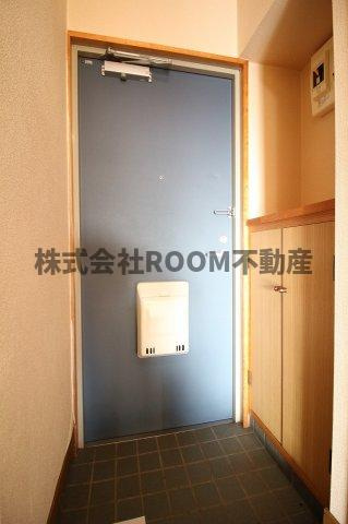 ピアコート旭の玄関