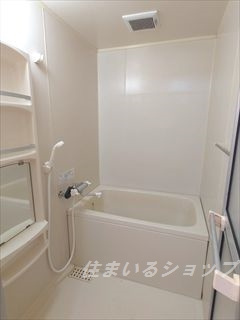 サンブランシェ　B棟の浴室