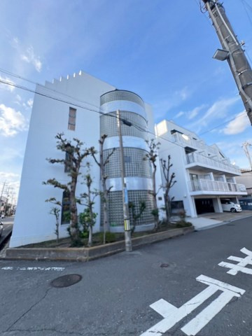 尼崎市武庫町２丁目のアパートの外観