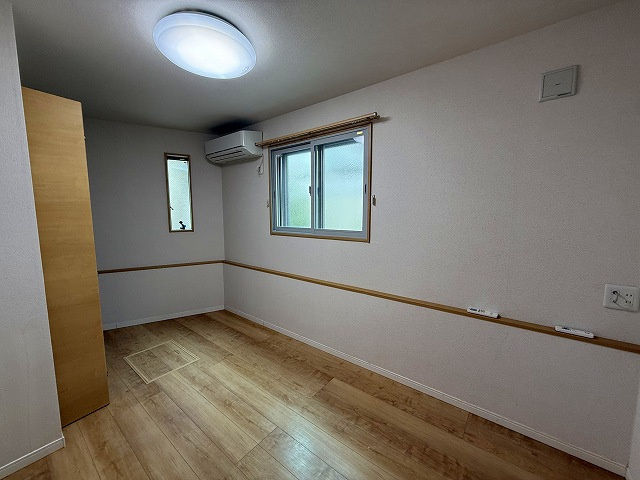 山王４－２０戸建の洋室