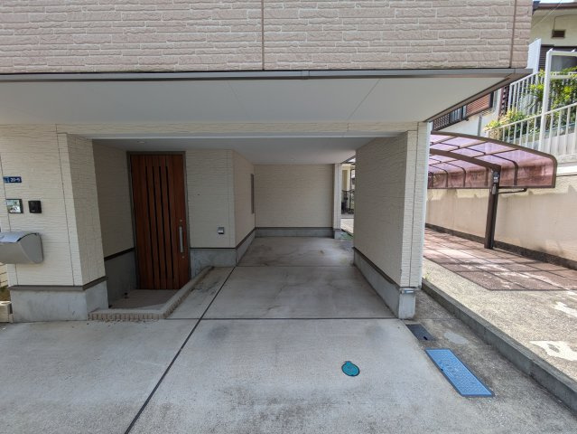 山王４－２０戸建の駐車場