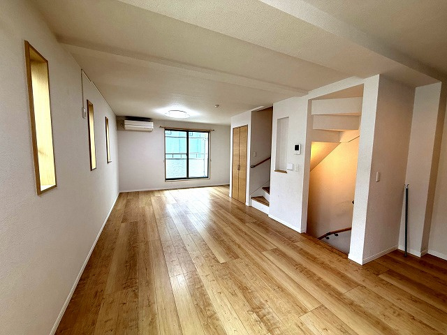 山王４－２０戸建の居間・リビング