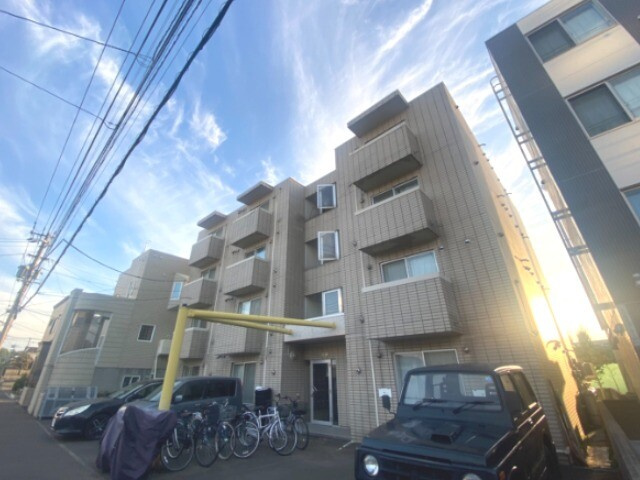 デグネス札幌