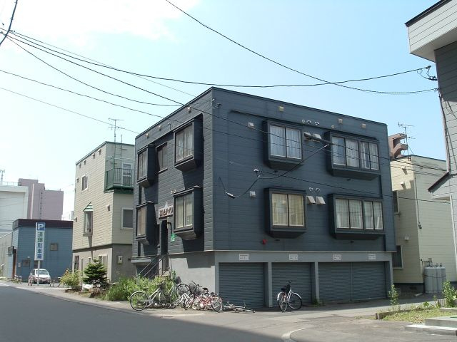 エルムハイツ