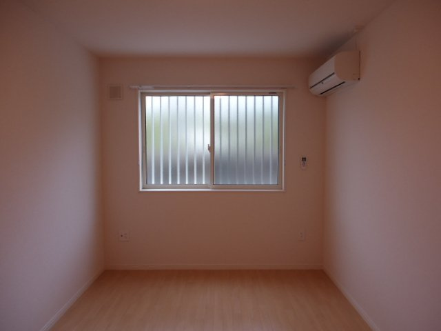 【寝室】レプレハイツ