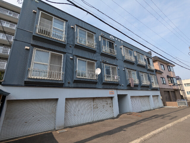 セピア栄町