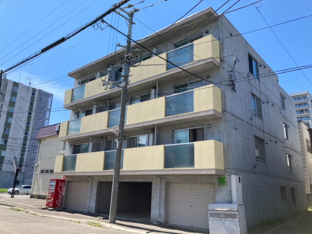 Ｔａｋａｒａ　Ｅａｓｔ　Ｐｌａｃｅ