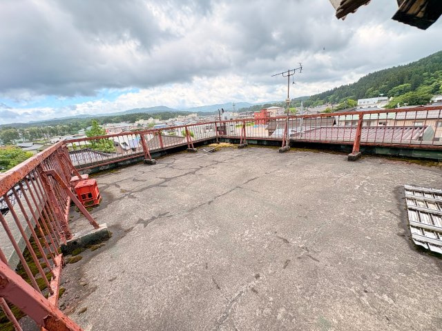 【バルコニー】 | 新潟県長岡市栄町２丁目　３階建　店舗兼戸建
