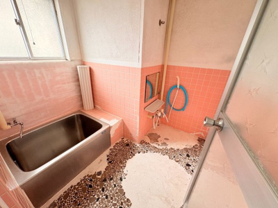 【浴室】 | 新潟県長岡市栄町２丁目　３階建　店舗兼戸建