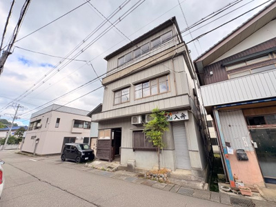 【外観】 | 新潟県長岡市栄町２丁目　３階建　店舗兼戸建