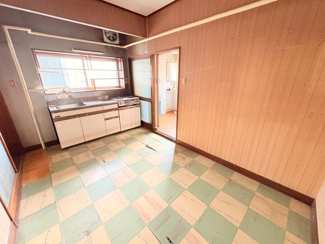 【キッチン】 | 新潟県長岡市栄町２丁目　３階建　店舗兼戸建