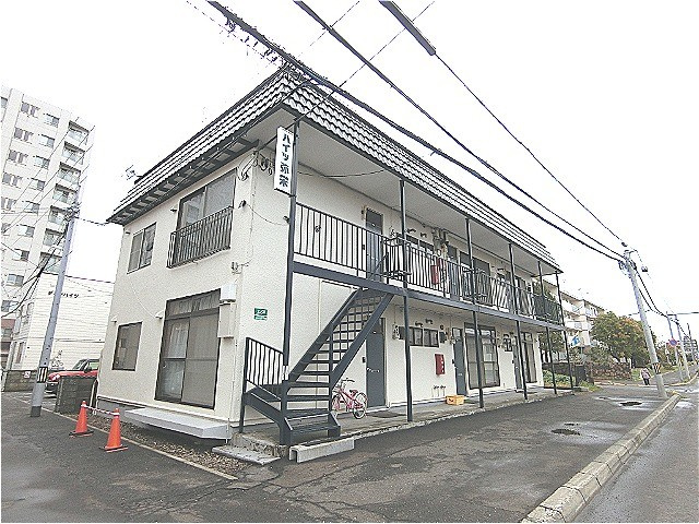 ハイツ弥栄