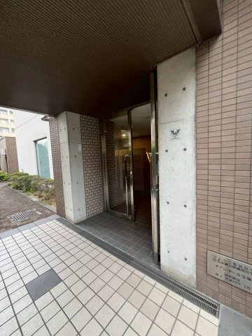 メゾン・ドール宝塚 のエントランス
