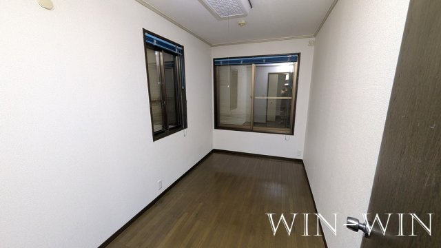 富士見台戸建ての洋室