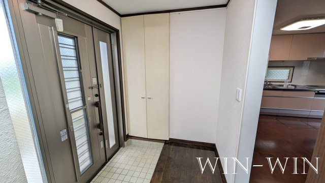 富士見台戸建ての玄関