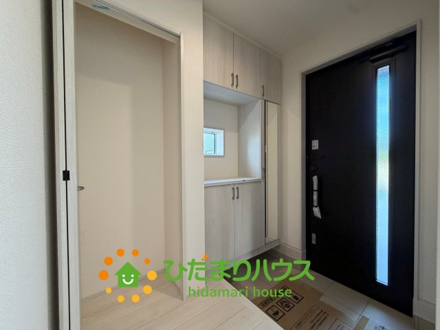 久喜市栗原　新築一戸建て　03の玄関
