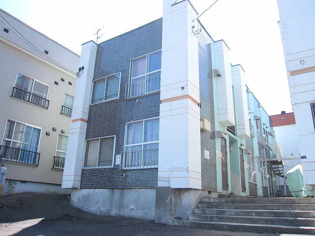 高台ハイツＢ