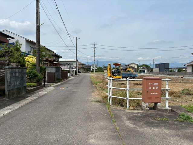 リーブルガーデン　本巣市下真桑　全4区画分譲の前面道路含む現地写真|「現地（2026年6月1日）撮影」
■前面道路　
■ヤマダ不動産　株式会社リライフ