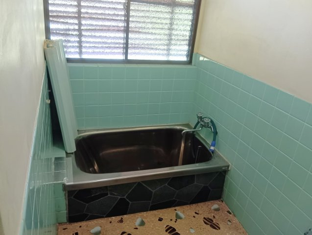 売中古戸建　藤枝市瀬戸ノ谷の浴室|浴室のタイルがとってもかわいいですね！