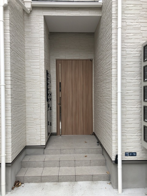 RIZEST 富沢のエントランス
