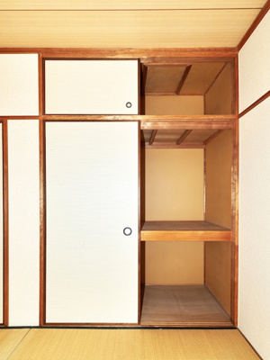 【収納】 | タウンハウス伊川谷 | 和室の押入と天袋