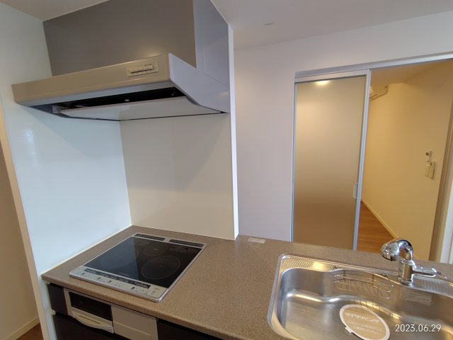 セントラルレジデンスのキッチン|別部屋写真です。