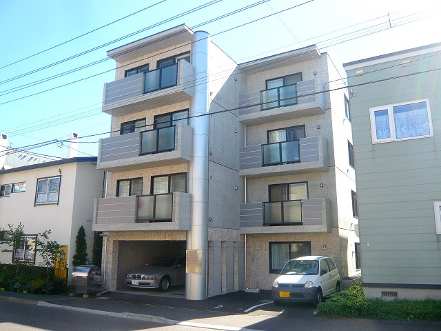 アンジュール