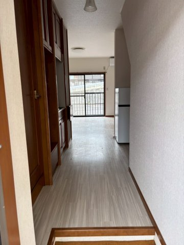 岡山県津山市2棟1括アパートの玄関
