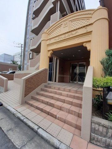 アット長田のエントランス